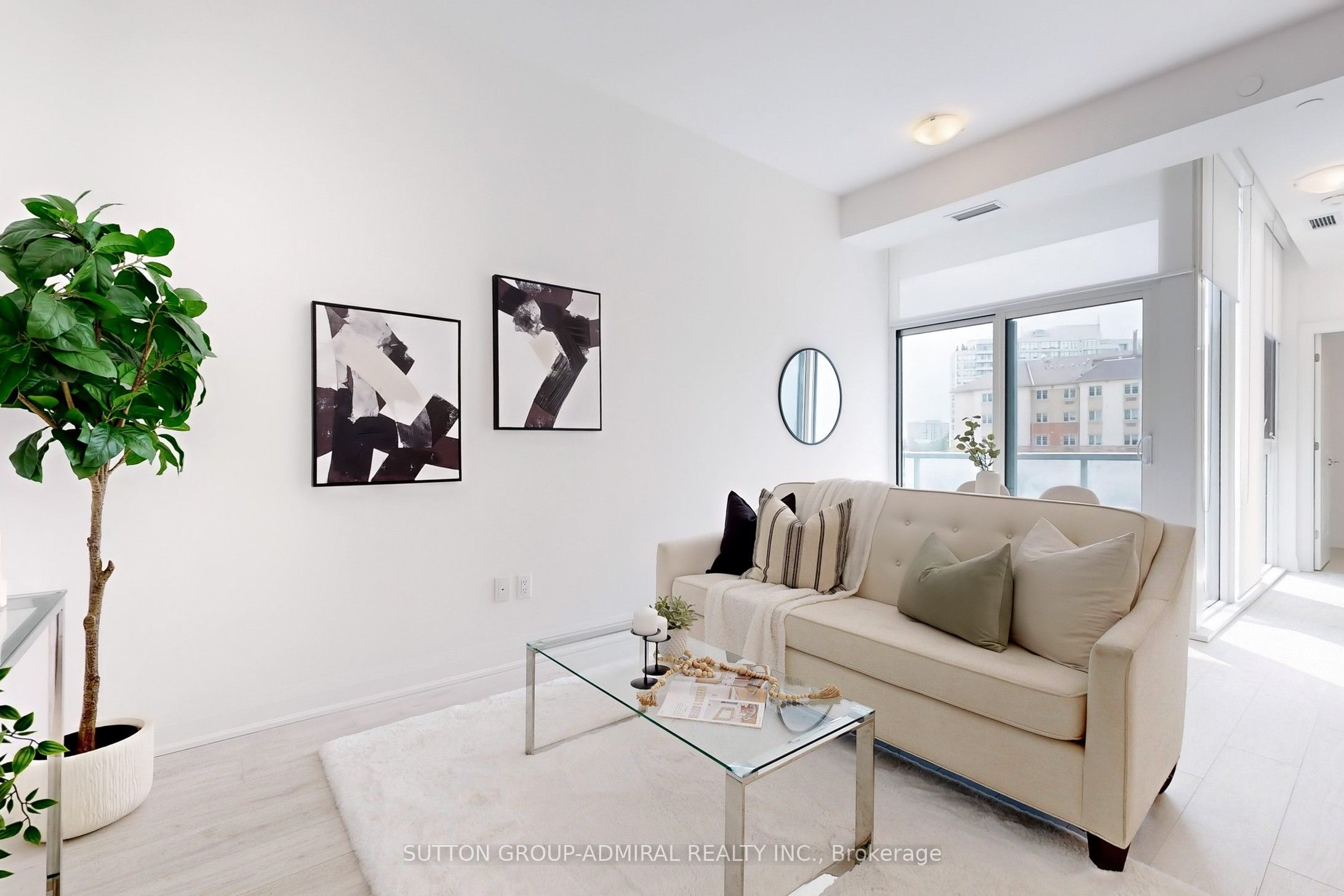10 Gatineau Drive 202