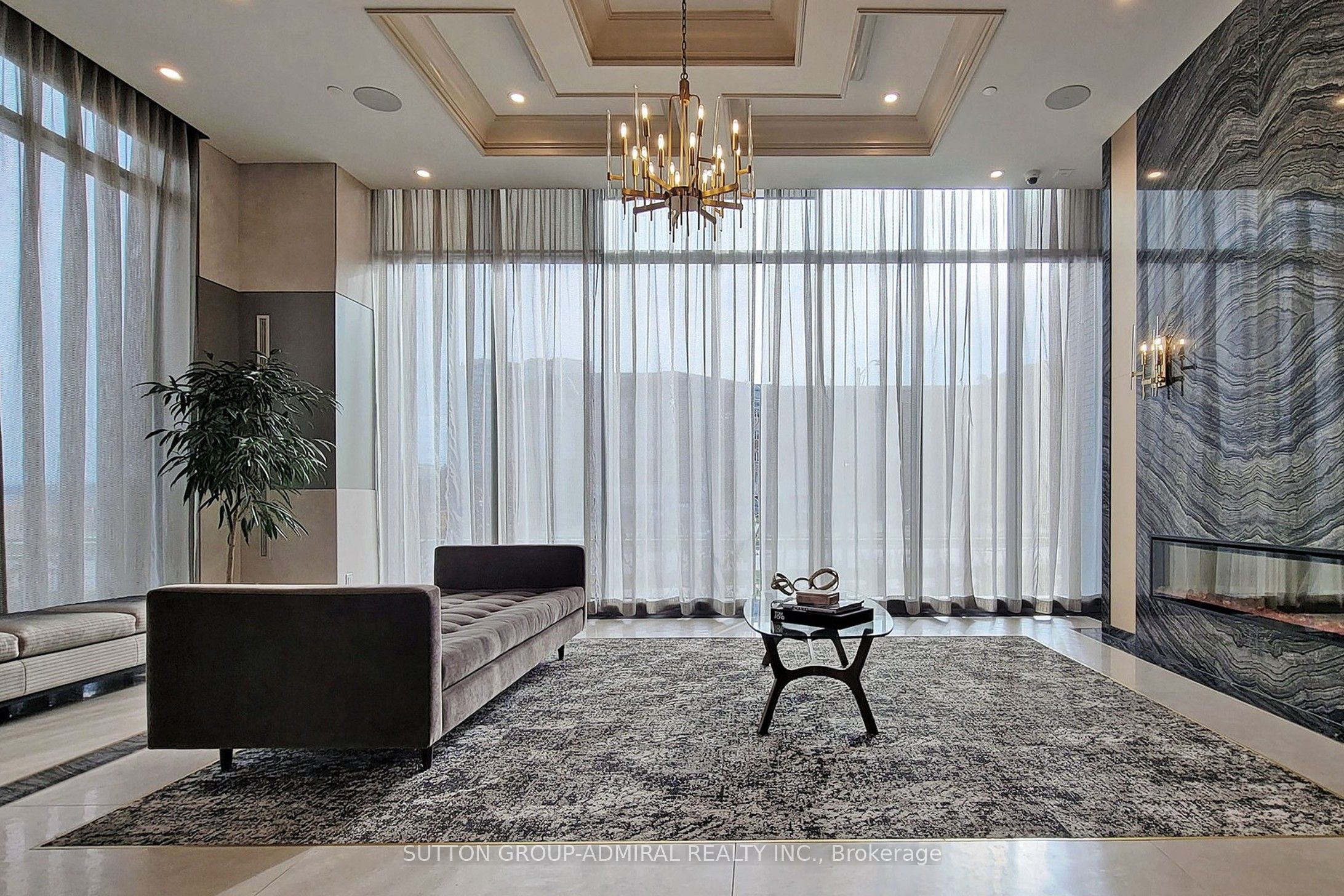 10 Gatineau Drive 202