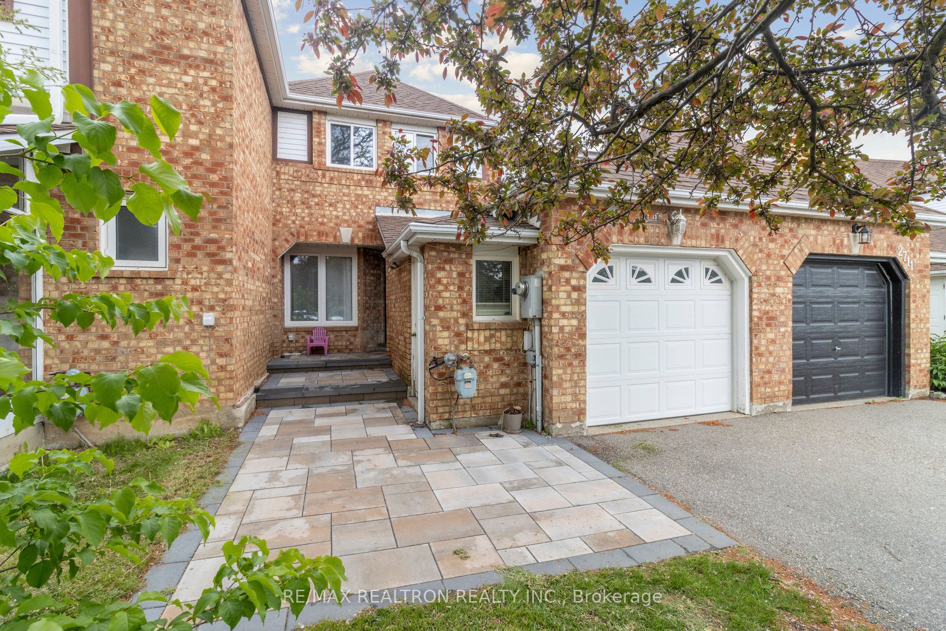 2713 Lindholm Crescent