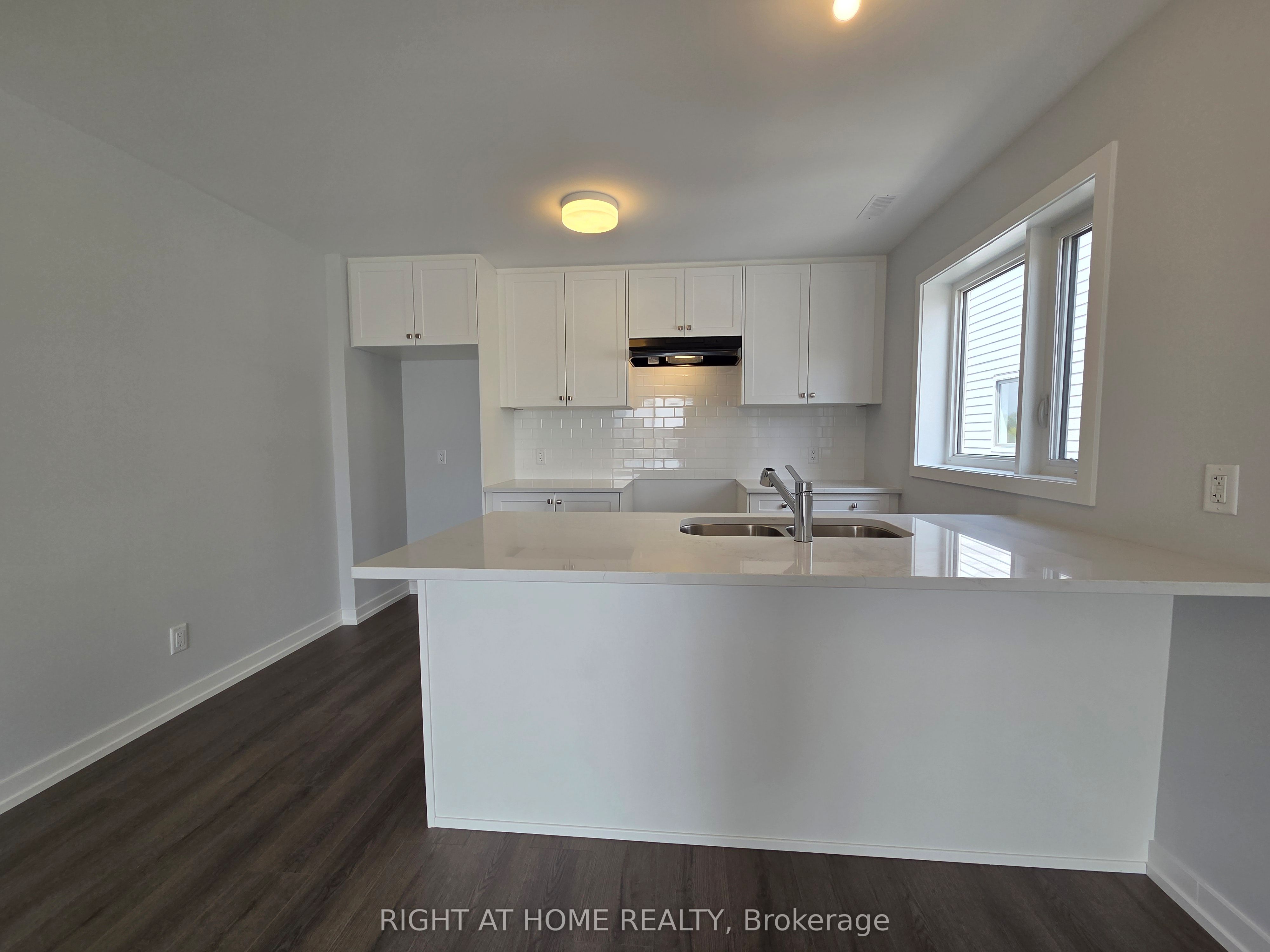 513 CELESTINE Private