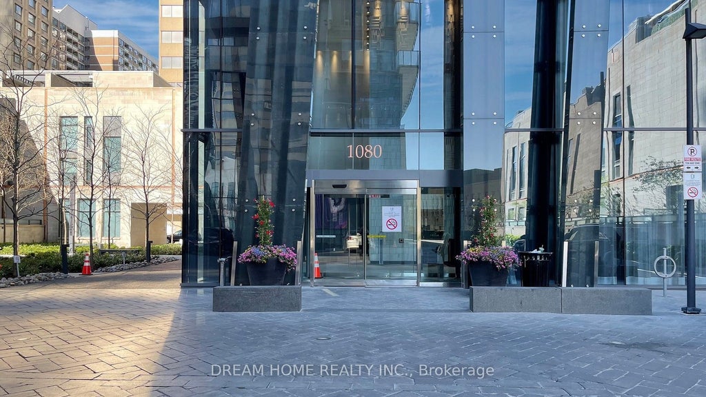 Photo of 1080 Bay Street #709, Toronto, ON M5S 0A5 (MLS # C13691746)