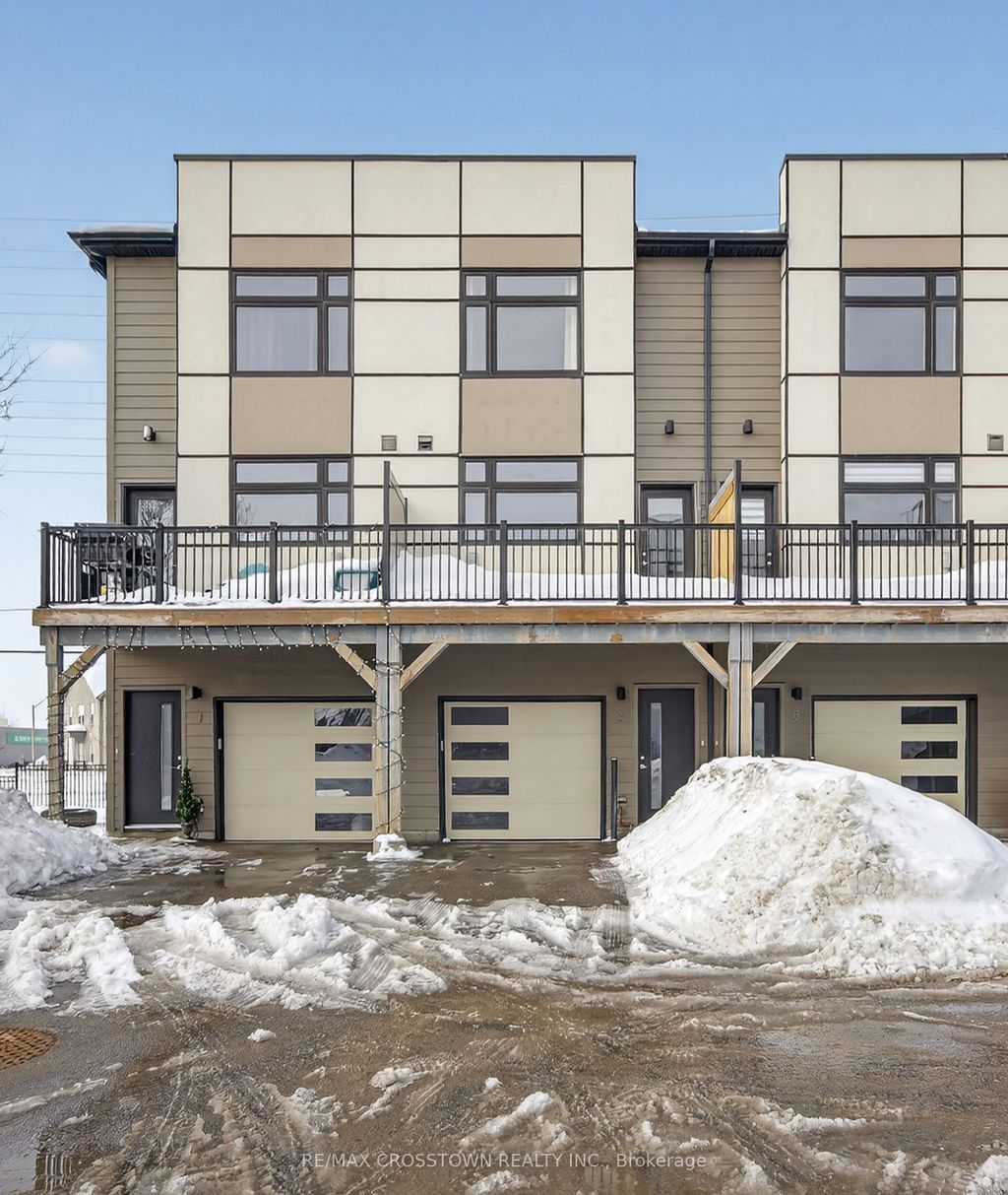 Photo of 540 Essa Road #2, Barrie, ON L4N 9E5 (MLS # S12692134)