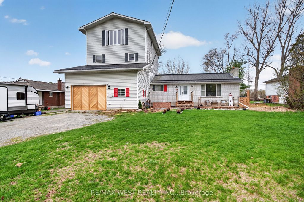 Photo of 5571 Perth Road Crescent, Frontenac, ON K0H 2L0 (MLS # X13078910)