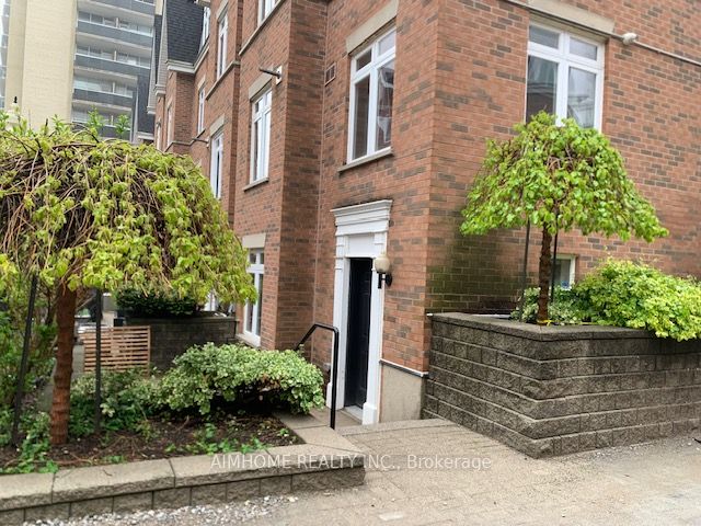 100 Redpath Avenue 1