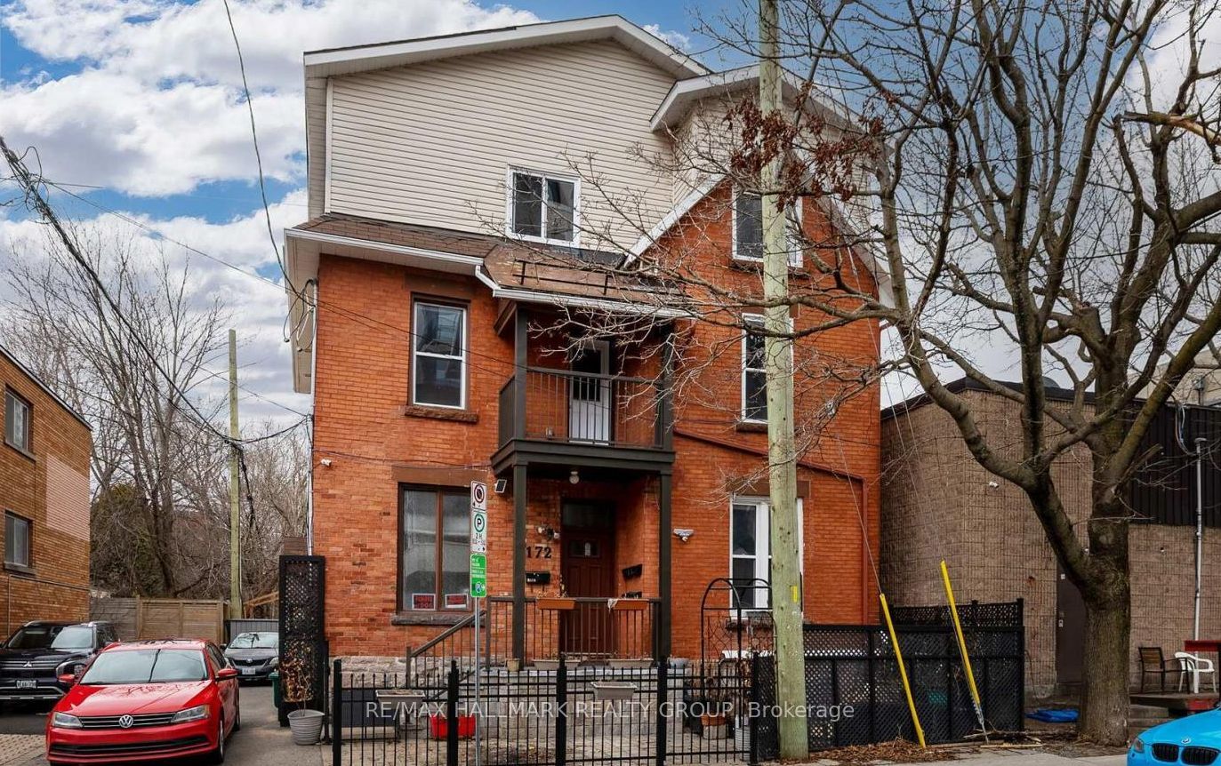 Photo 1 of 7 — 172 COBOURG Street B, Lower Town - Sandy Hill, ON K1N 8H5
