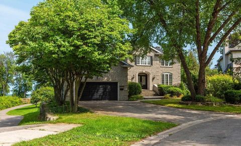 3242 Shelburne Place Oakville ON L6L 5V9