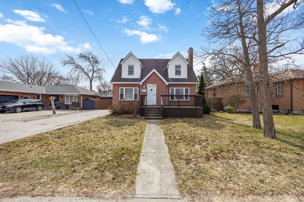 Photo of 617 Cathcart Boulevard, Sarnia, ON N7V 2N1 (MLS # X12942462)