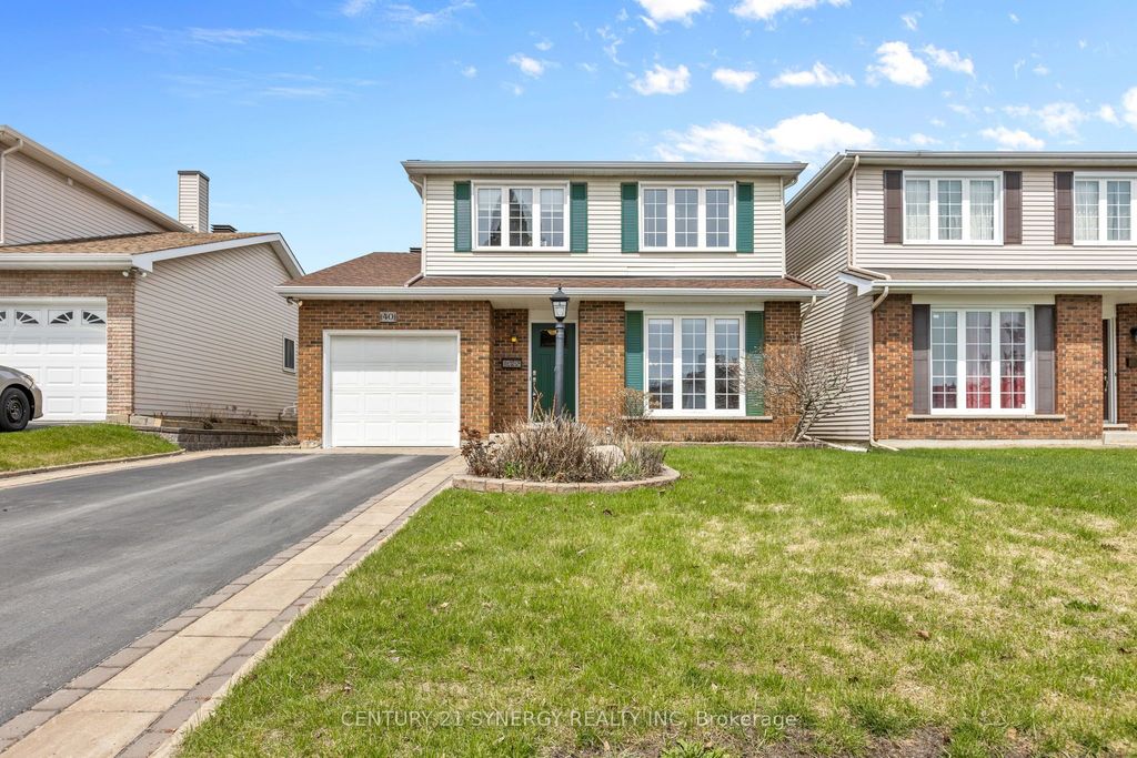 Photo of 40 Brockington Crescent, Tanglewood - Grenfell Glen - Pineglen, ON K2G 4K2 (MLS # X13041158)