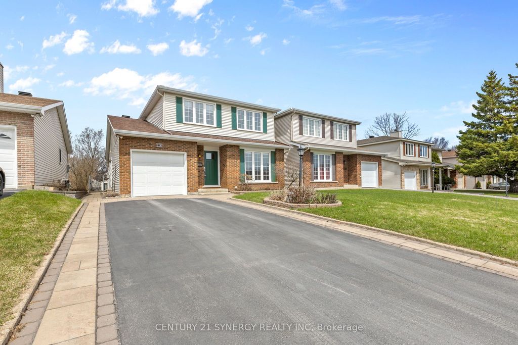 Photo of 40 Brockington Crescent, Tanglewood - Grenfell Glen - Pineglen, ON K2G 4K2 (MLS # X13041158)