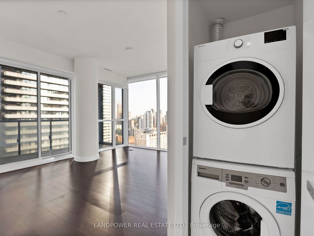 Photo of 15 Grenville Street #2609, Toronto, ON M4Y 0B9 (MLS # C12457130)