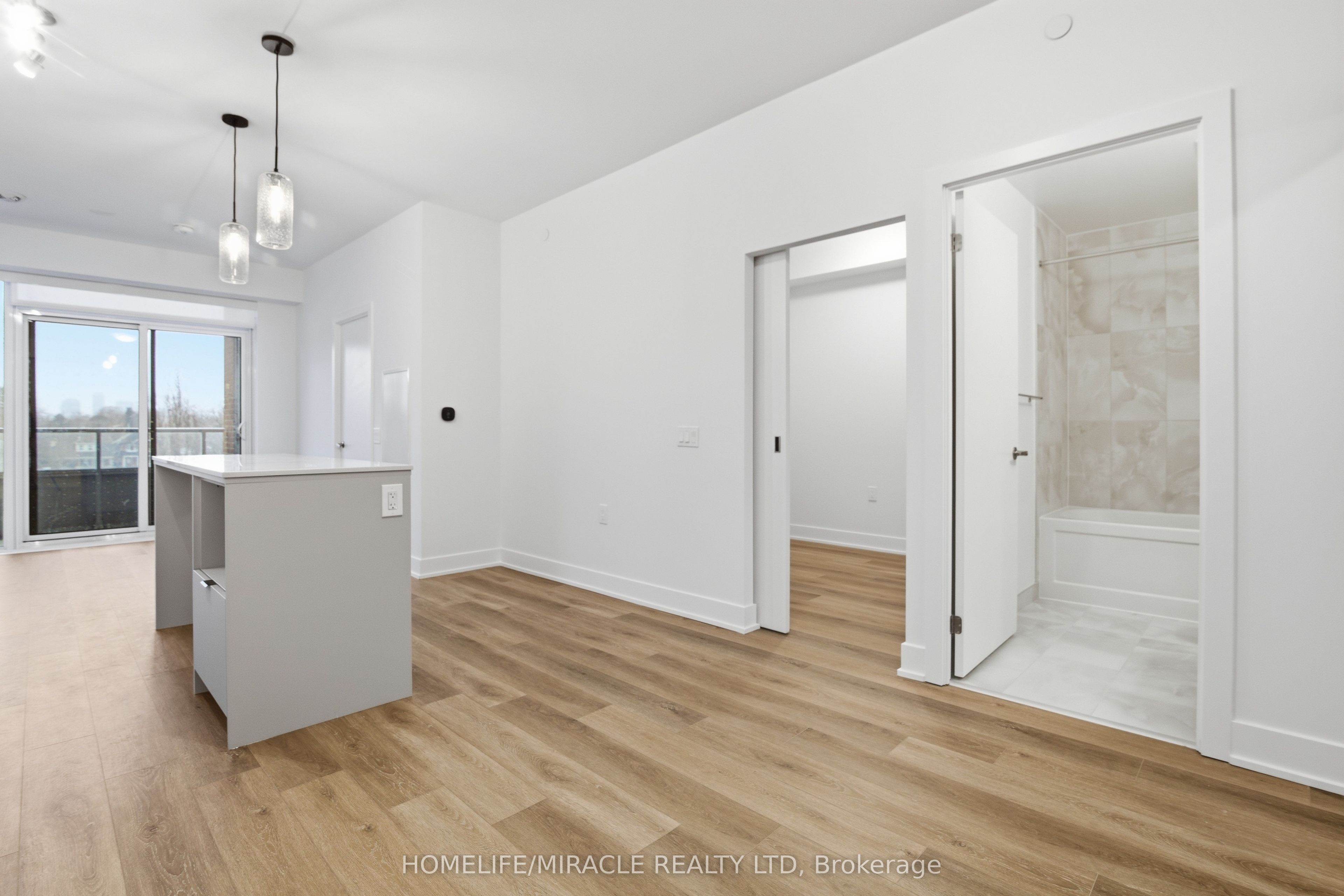 2088 James Street 314