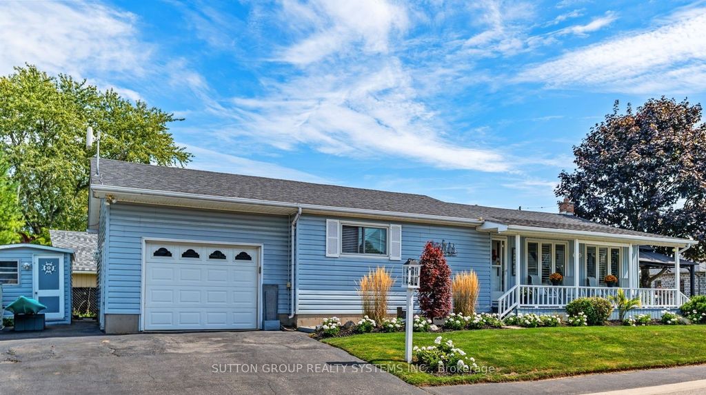 Photo of 2031 Erie Street, Norfolk, ON L5C 1E4 (MLS # X12694064)