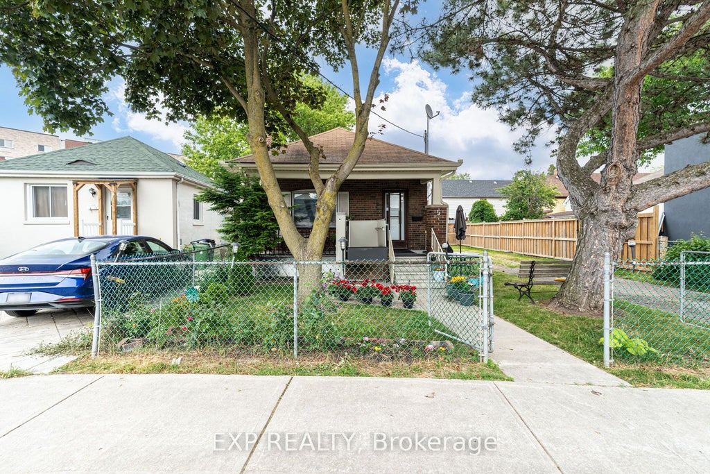 Photo of 5 Laxis Avenue, Toronto, ON M6M 2K6 (MLS # W13764774)