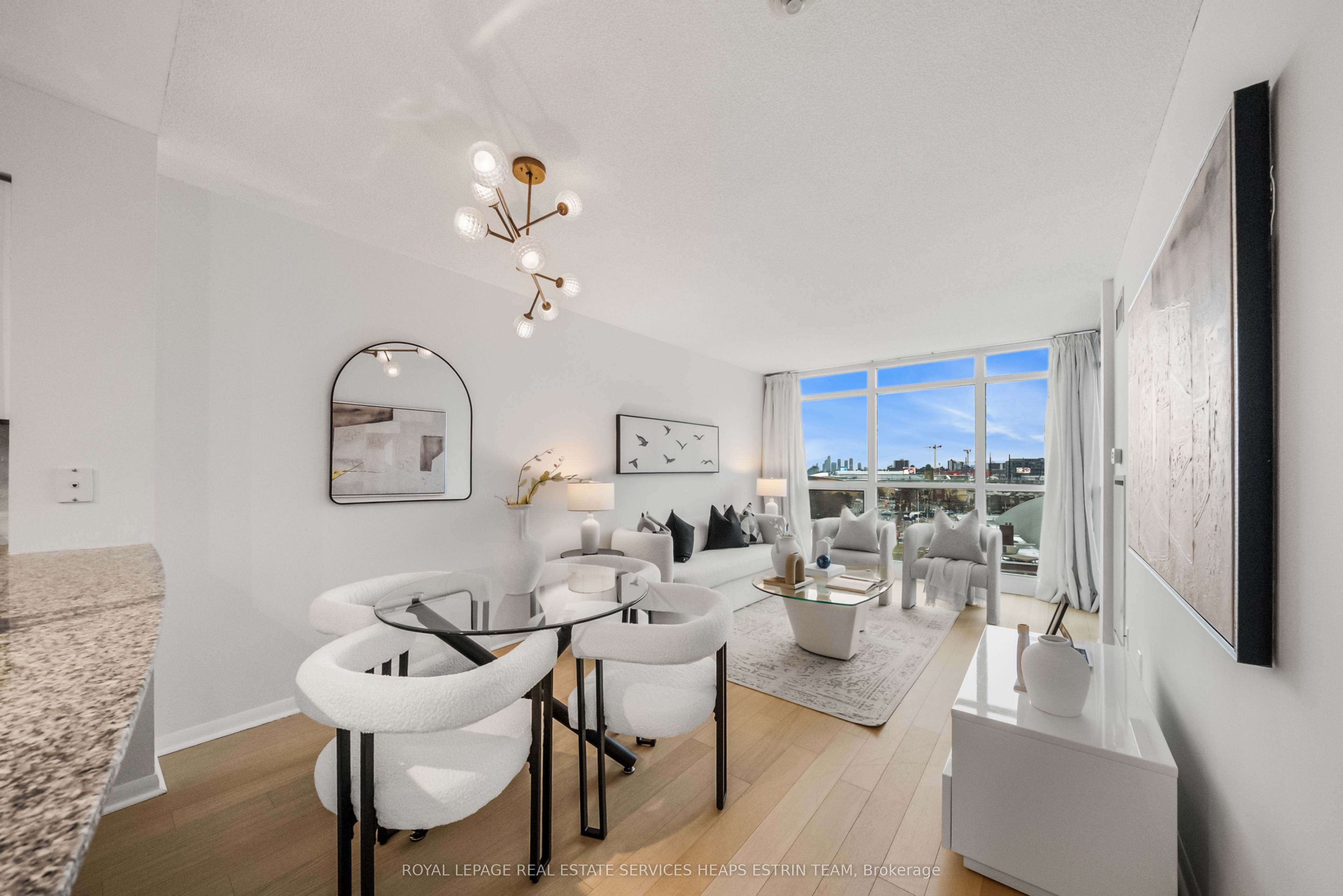 231 Fort York Boulevard 910