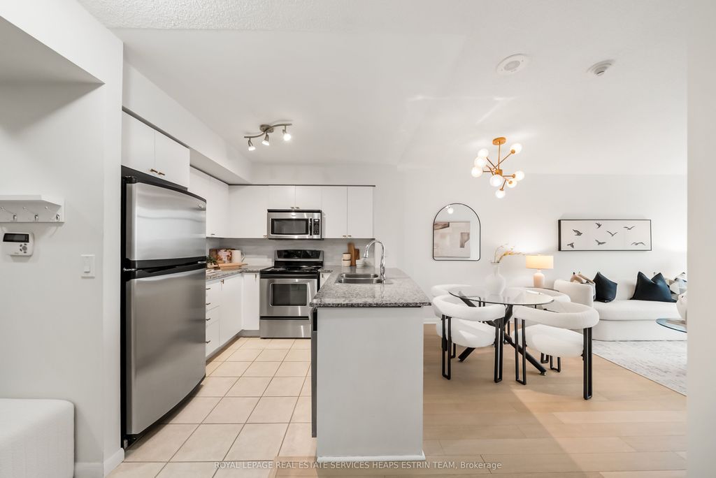 Photo of 231 Fort York Boulevard #910, Toronto, ON M5V 1B2 (MLS # C12861470)