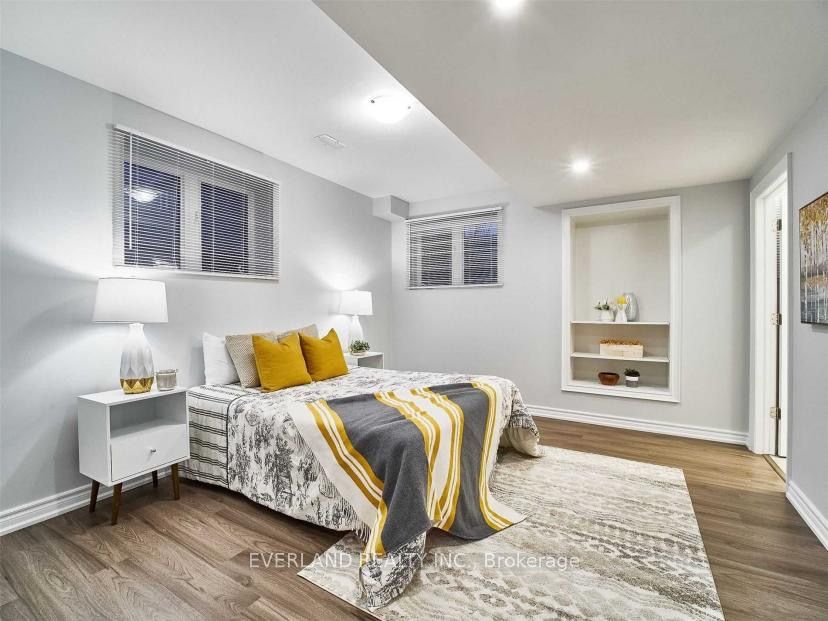 8 Tarmack Drive Bsmt