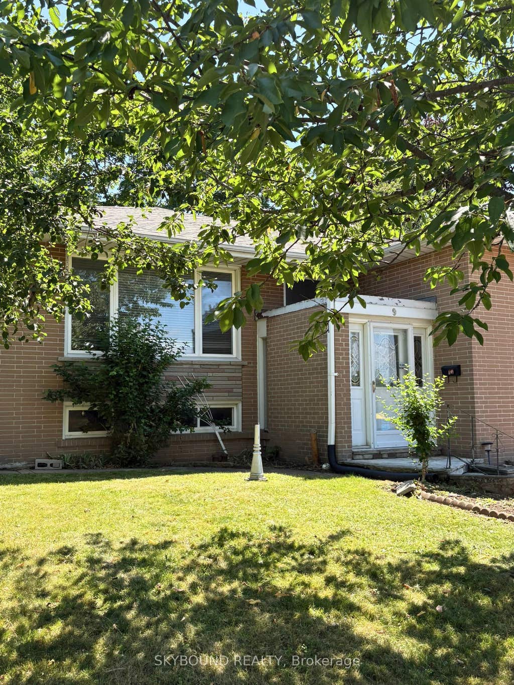 Photo of 9 Caronport Crescent, Toronto, ON M3A 1G9 (MLS # C13695256)