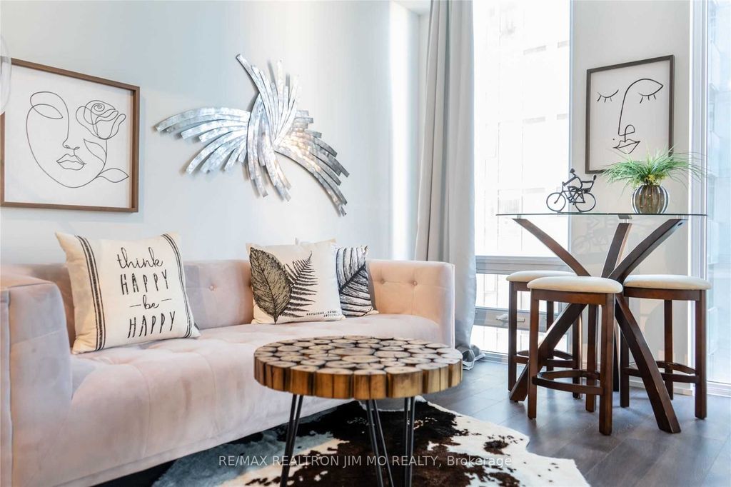 Photo of 28 Wellesley Street E #706, Toronto, ON M4Y 0C4 (MLS # C13140852)