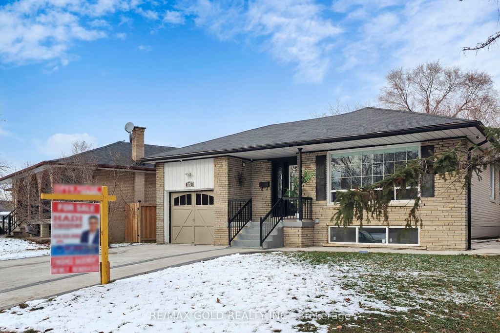 Photo of 189 Kingsview Boulevard, Toronto, ON M9R 1V7 (MLS # W13063350)