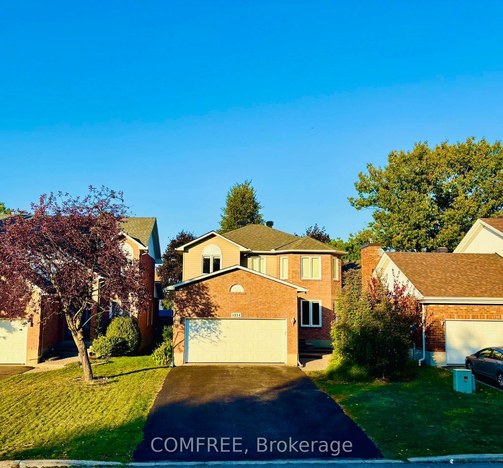 Photo of 1234 Matheson Road, Cyrville - Carson Grove - Pineview, ON K1J 1A7 (MLS # X12450483)