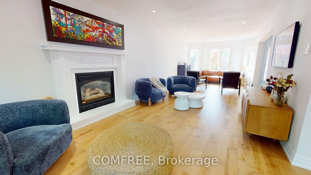 Photo of 1234 Matheson Road, Cyrville - Carson Grove - Pineview, ON K1J 1A7 (MLS # X12450483)