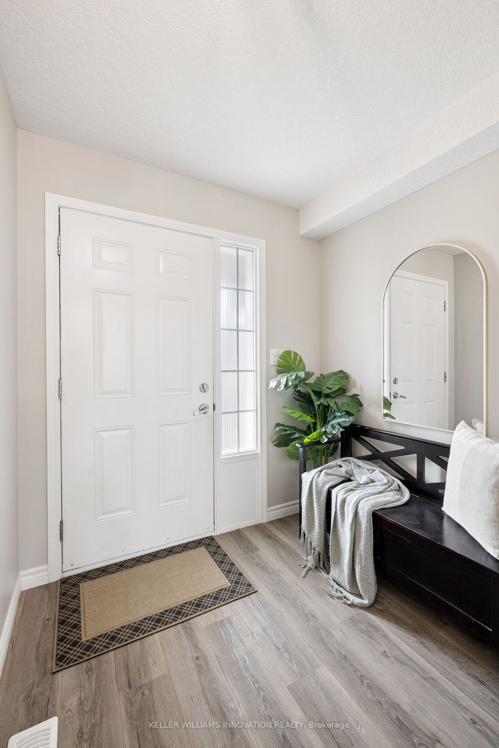 Photo of 951 Zeller Crescent, Kitchener, ON N2A 0C9 (MLS # X13032260)