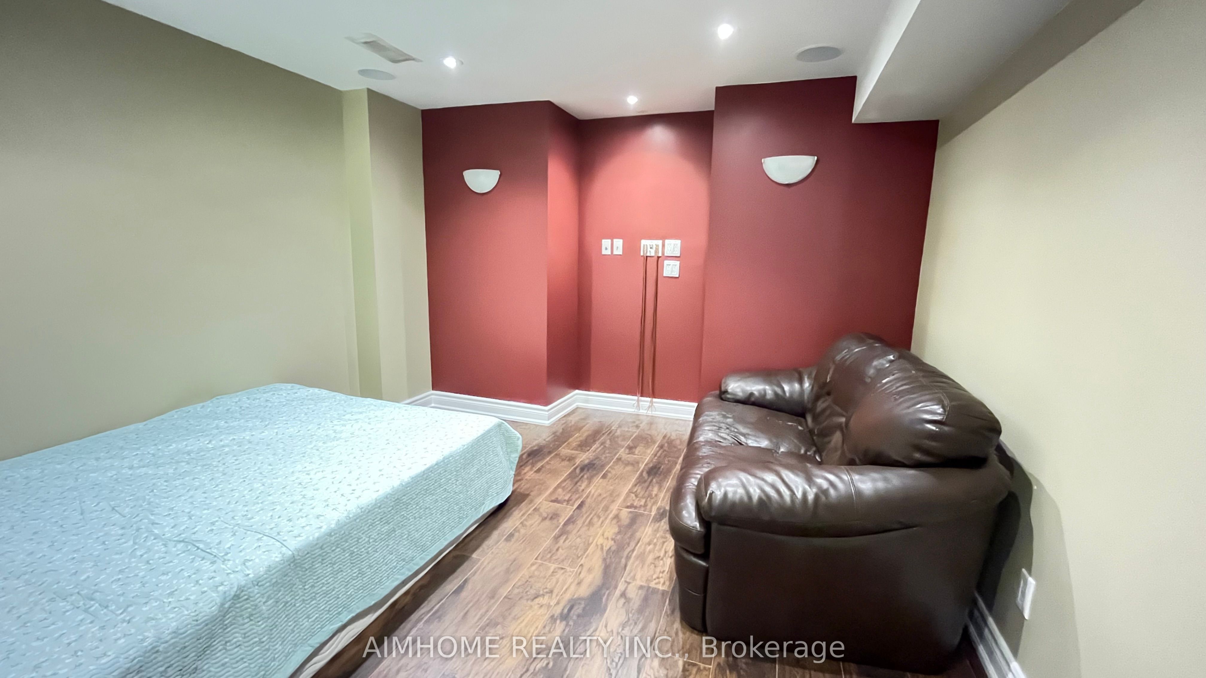 881 Knotty Pine Grove BSMT