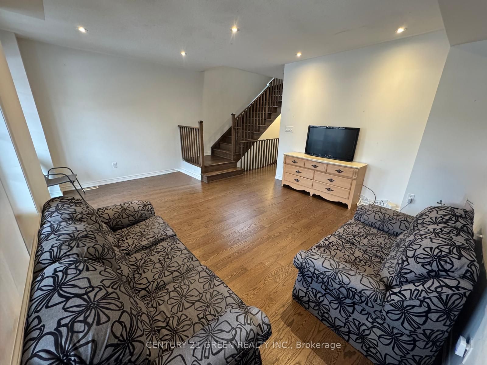 51 Hashmi Place Upper