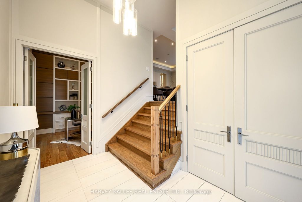 Photo of 261 Brooke Avenue, Toronto, ON M5M 2L1 (MLS # C13148106)