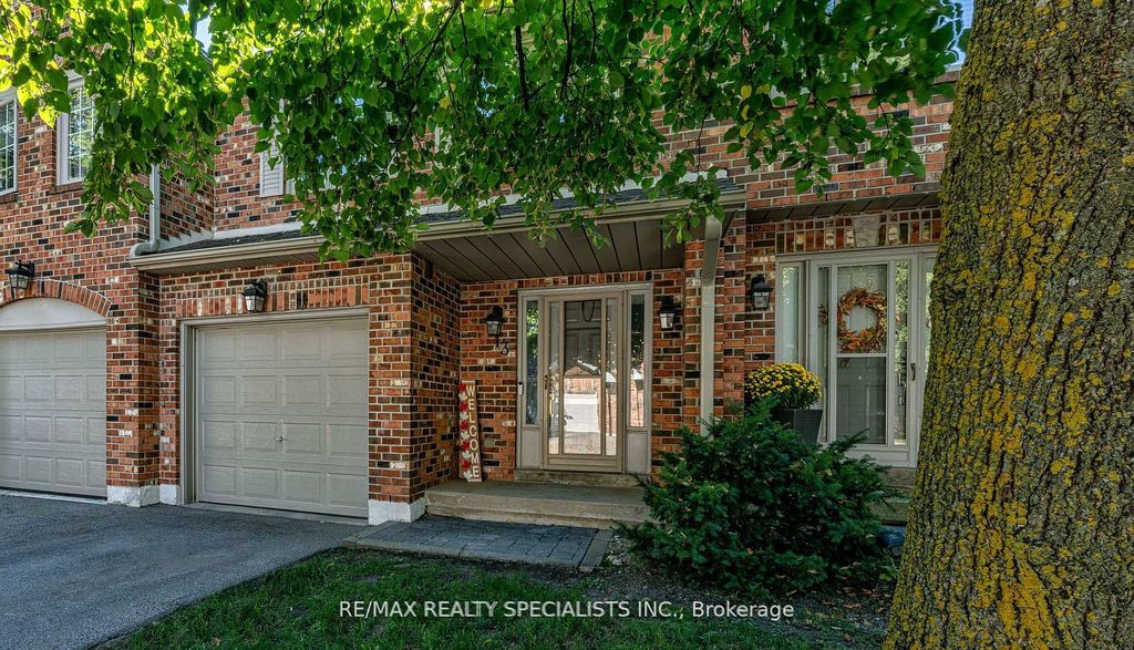 Photo of 2230 Walkers Line #13, Burlington, ON L7M 3Y8 (MLS # W12746114)