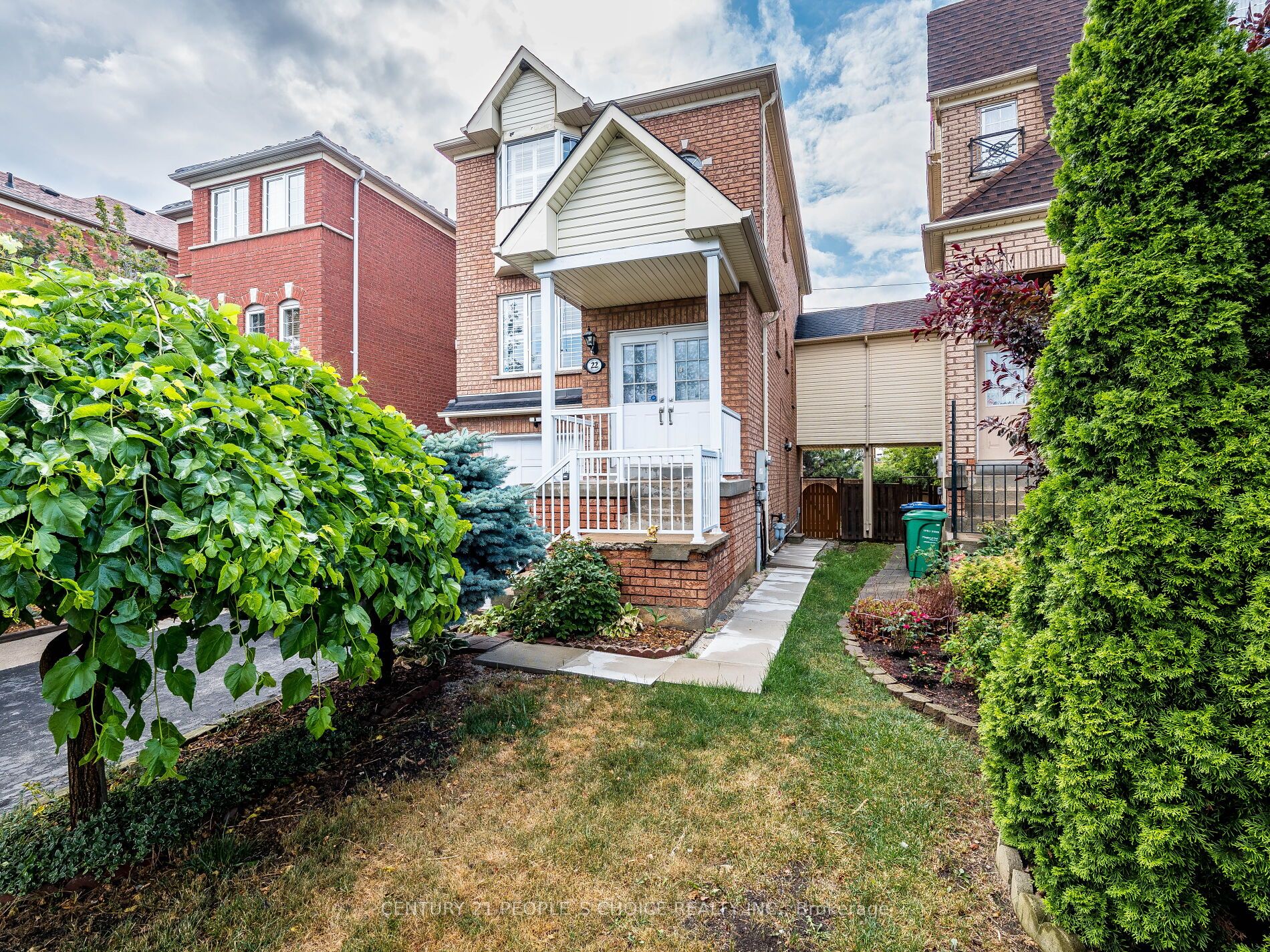 22 Domenico Crescent