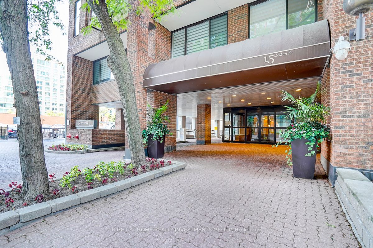 15 McMurrich Street 1202