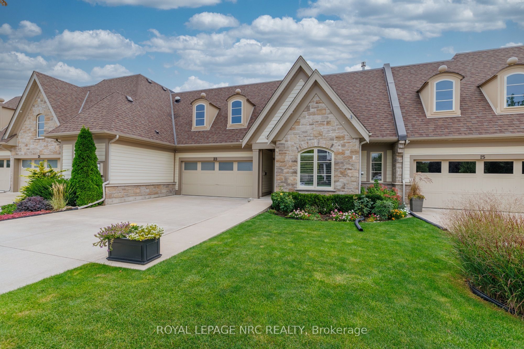 23 Francesco Crescent
