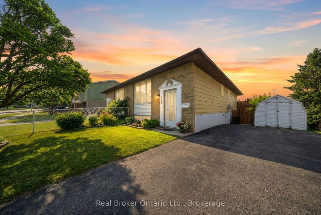 Photo of 142 Bee Street, Woodstock, ON N4S 3Z4 (MLS # X12888644)