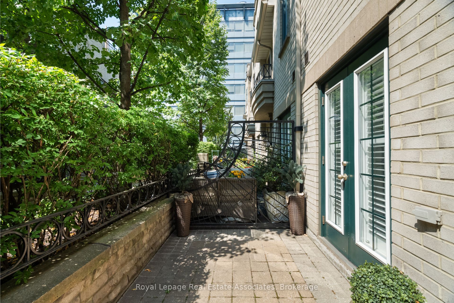 1 Baxter Street 8