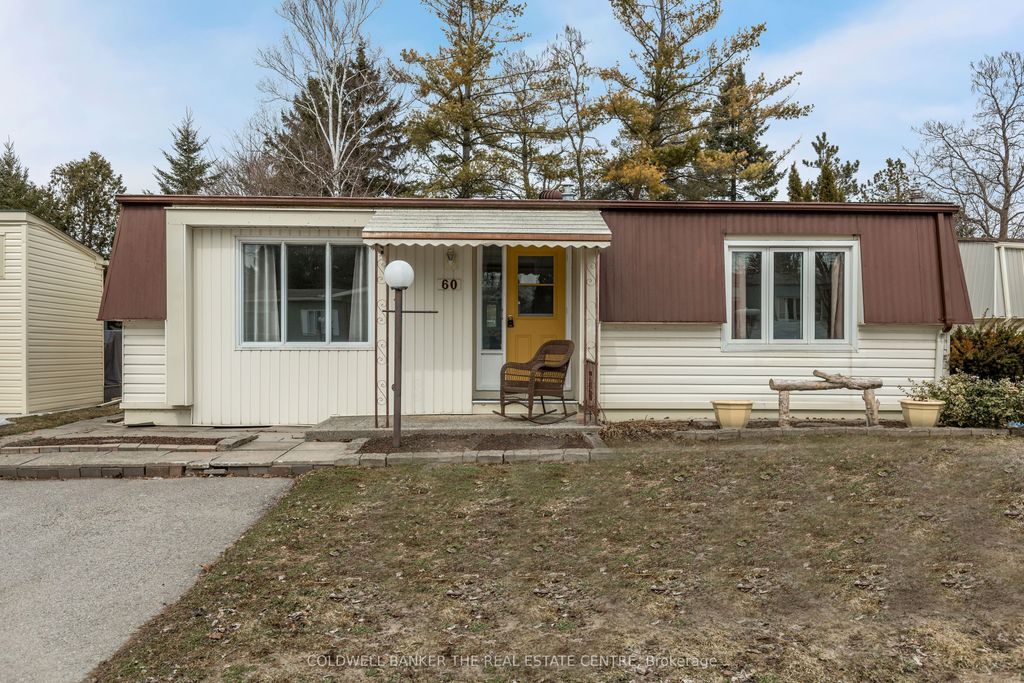 Photo of 60 Linden Lane, Innisfil, ON L9S 1P2 (MLS # N12927260)