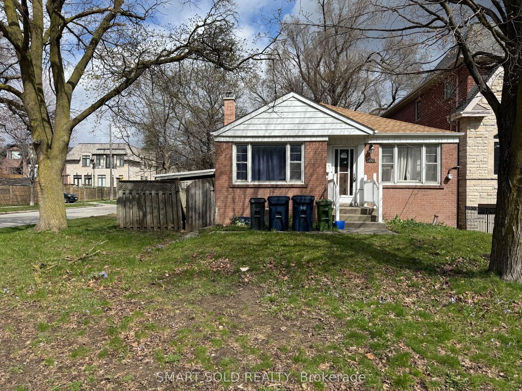 Photo of 204 Cameron Avenue, Toronto, ON M2N 1E5 (MLS # C13028238)