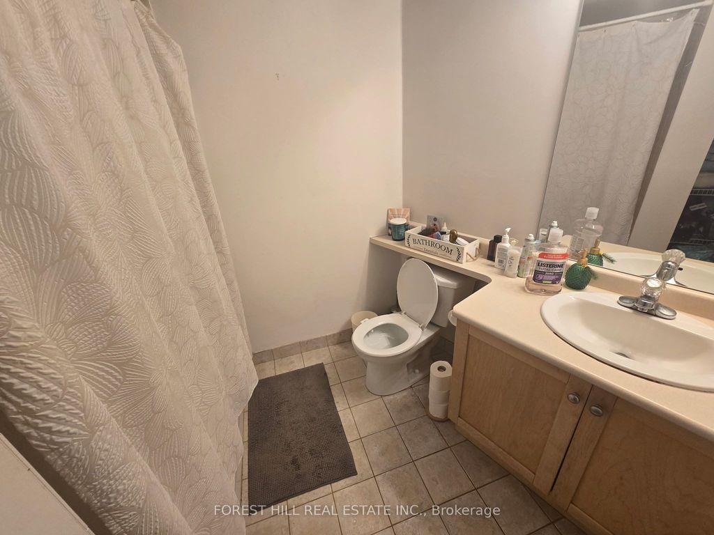 Photo of 650 Queens Quay W Boulevard #516, Toronto, ON M5V 3N2 (MLS # C12424553)