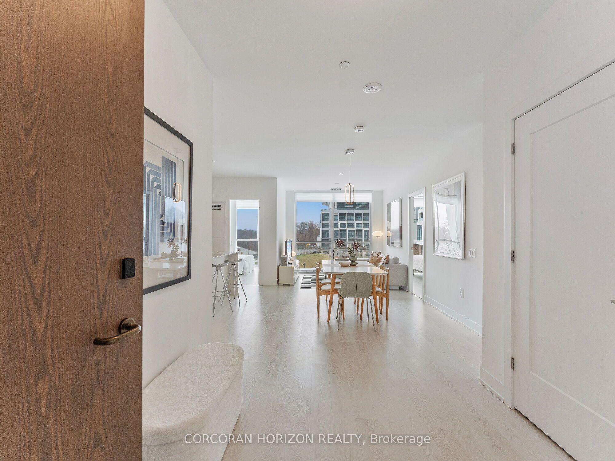 30 Inn On The Park Drive 221