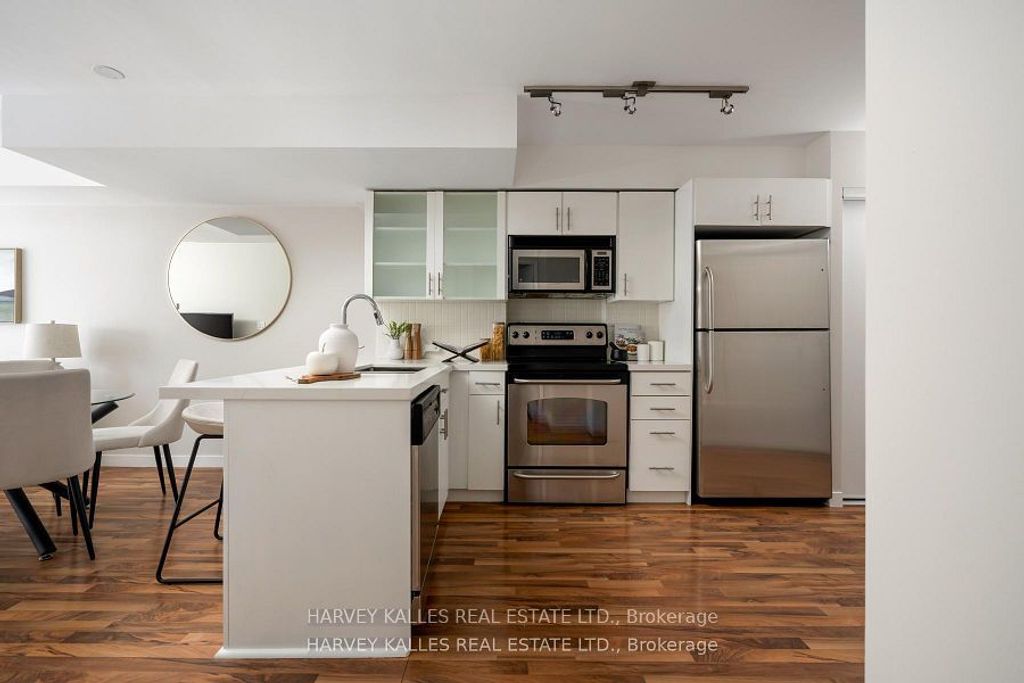 Photo of 1005 King Street W #301, Toronto, ON M6K 3M8 (MLS # C12878288)