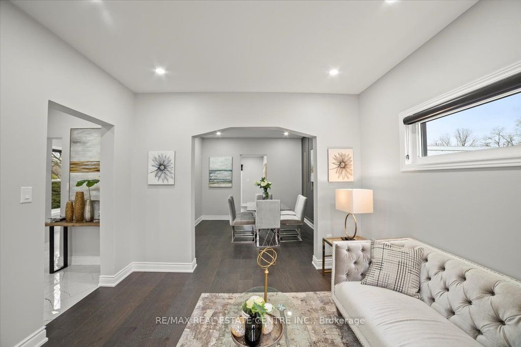 Photo of 401 Fountain Street S, Cambridge, ON N3H 1J2 (MLS # X12847138)