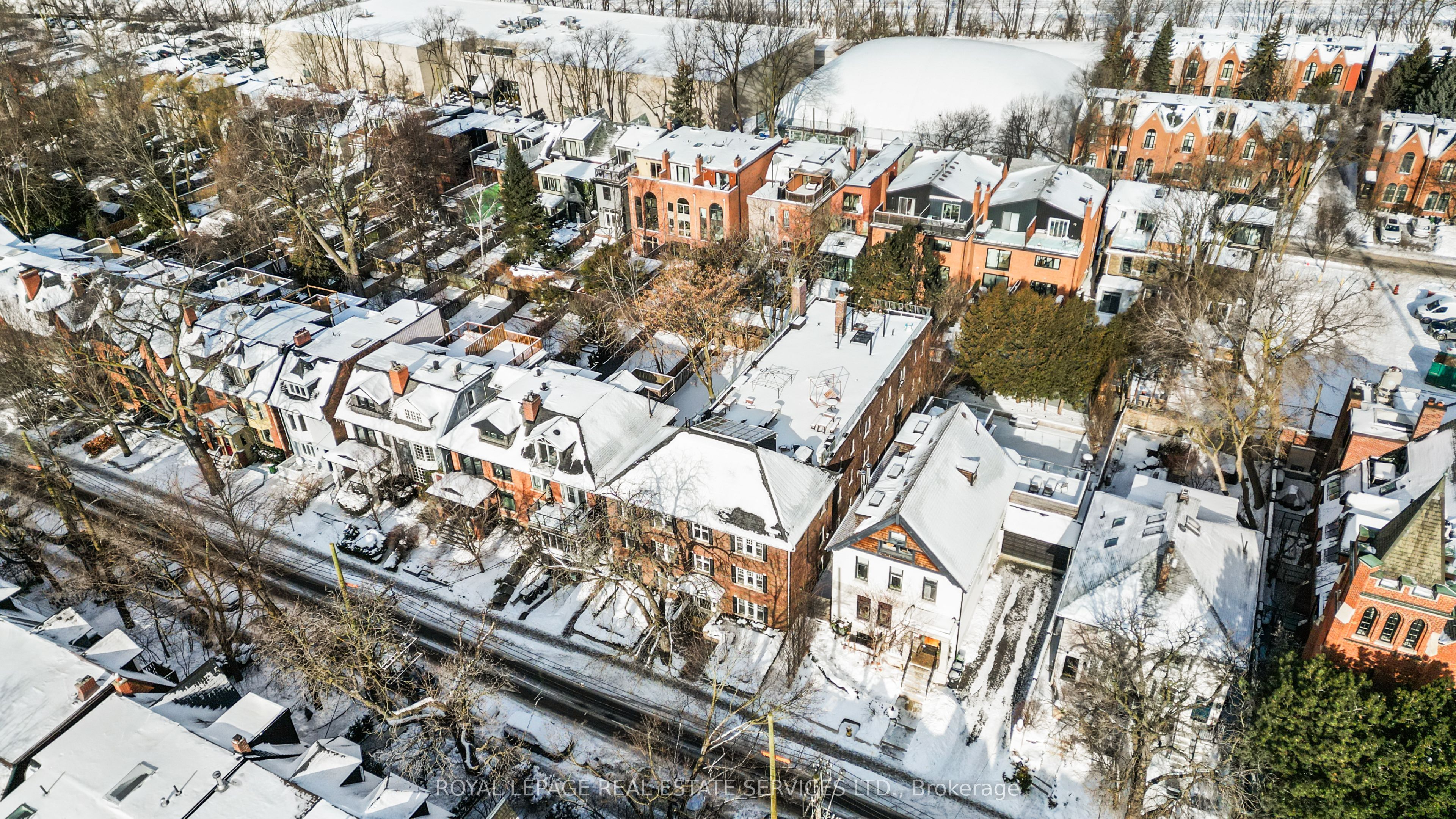 28 Macpherson Avenue