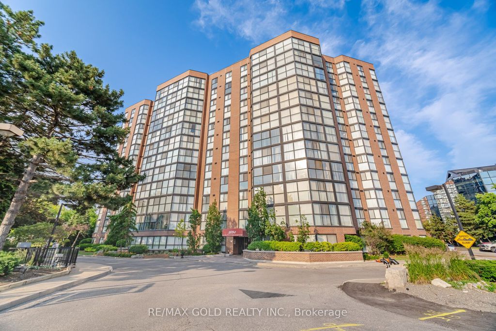 Photo of 2091 Hurontario Street #908, Mississauga, ON L5A 4E6 (MLS # W13032728)