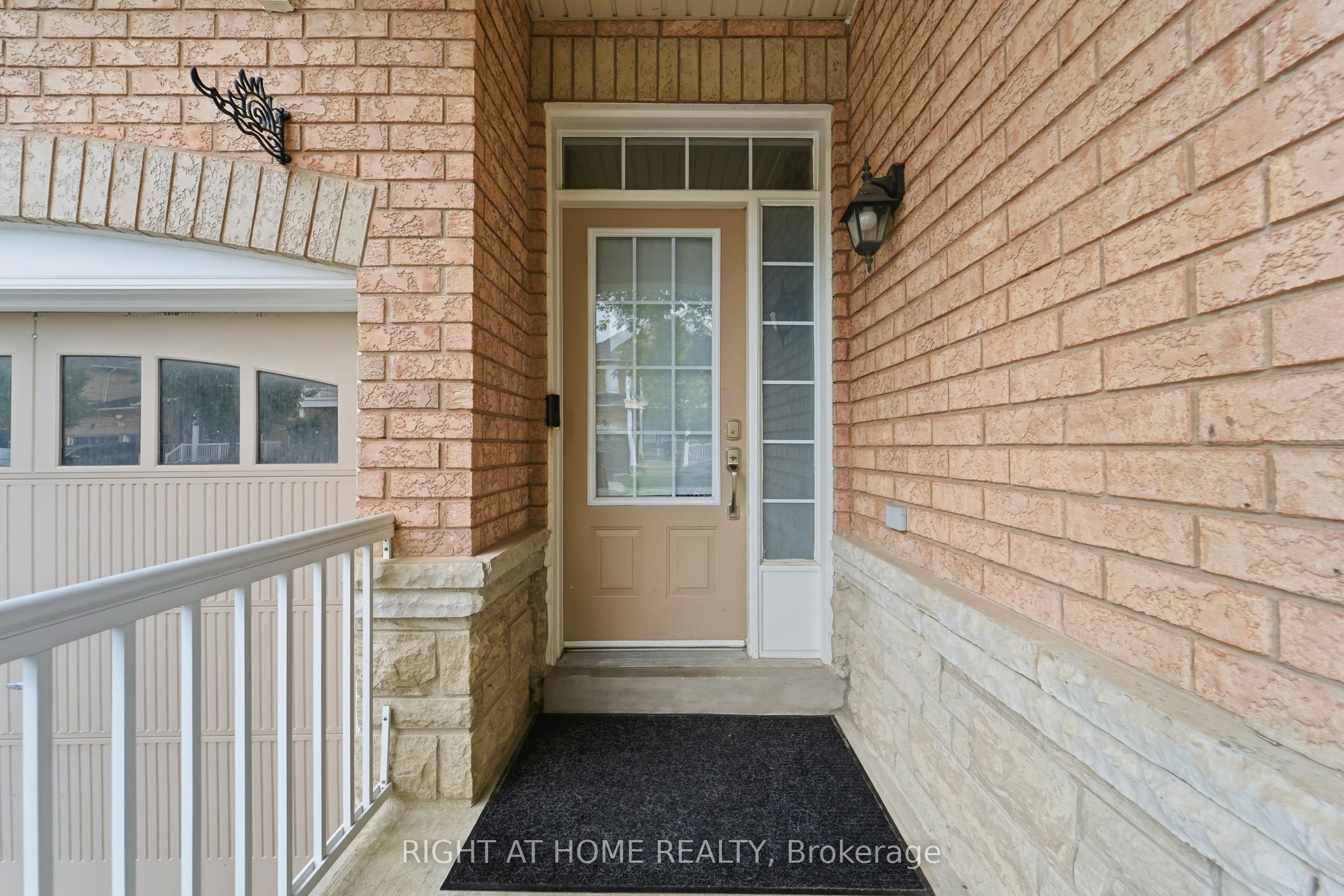 27 Hawkweed Manor