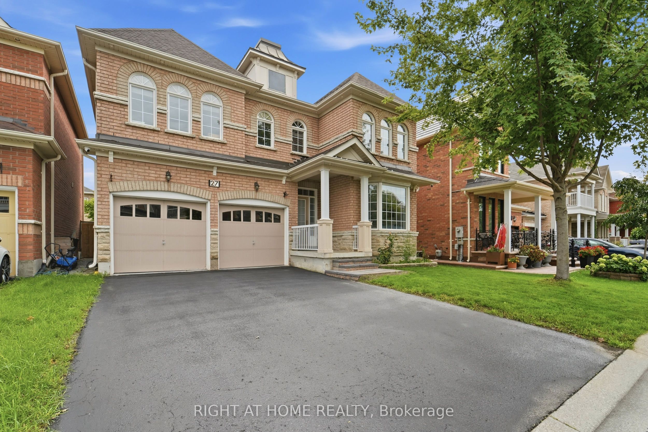 27 Hawkweed Manor
