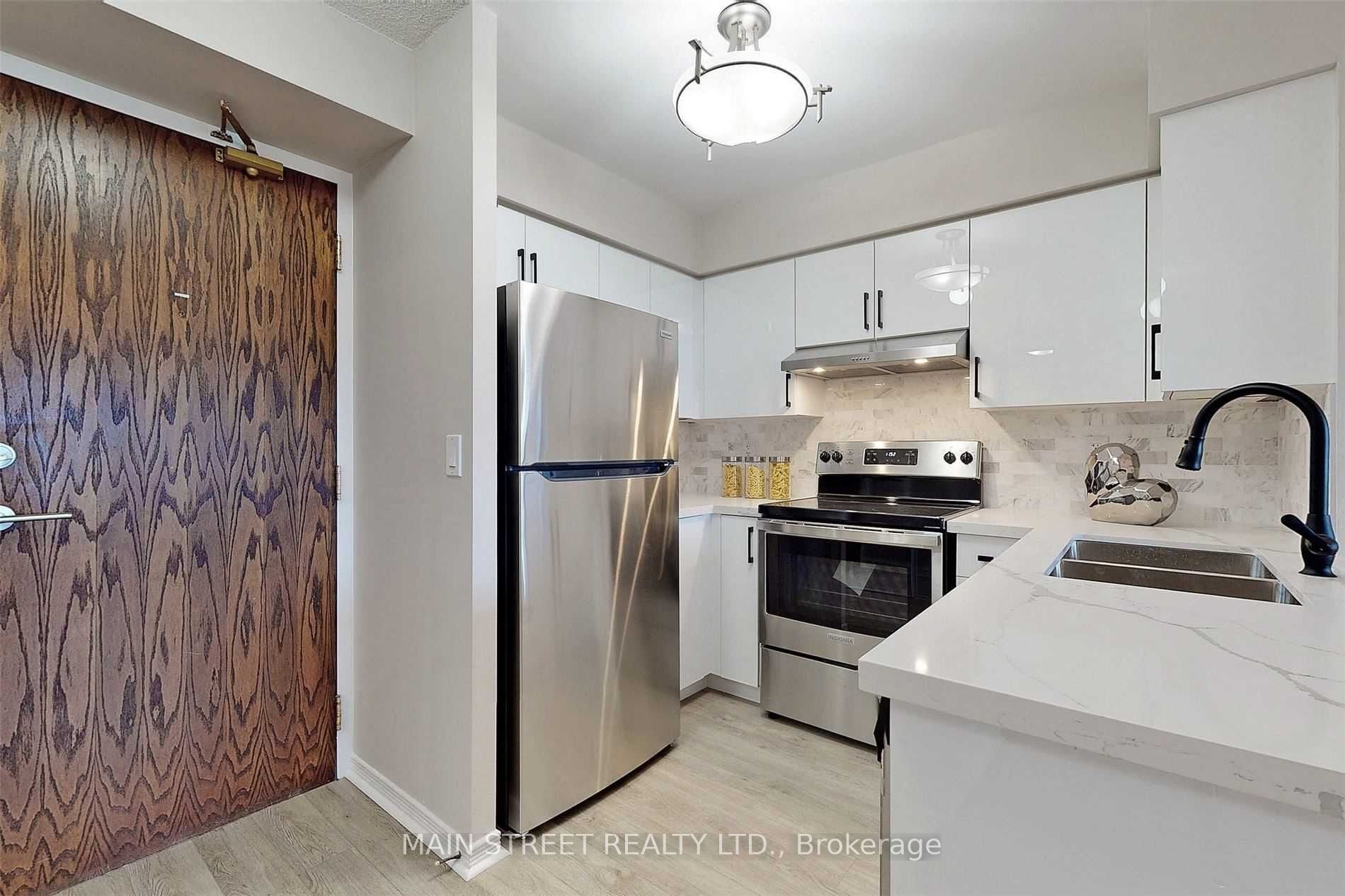 23 Oneida Crescent 712