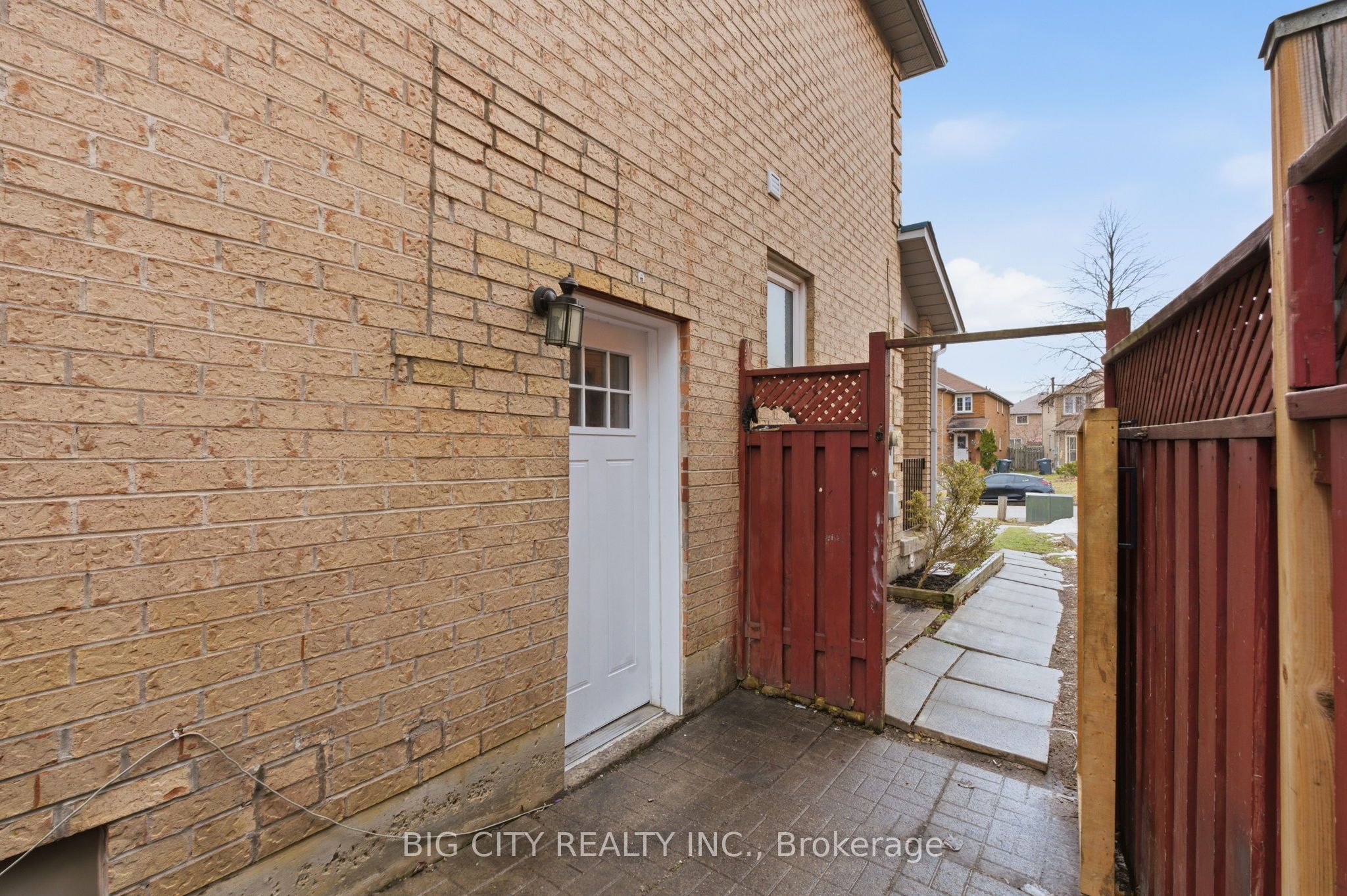 5487 Cosmic Crescent Lower