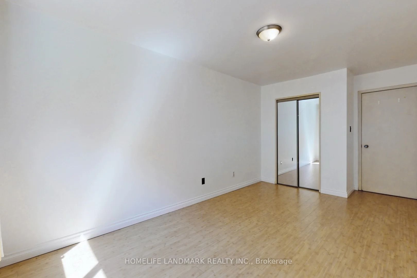 137 Angus Drive Lower