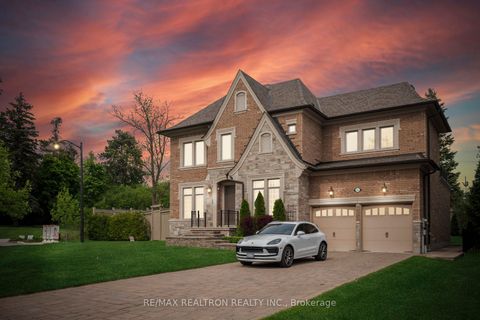 141 Annsleywood Court Vaughan ON L4H 4G6