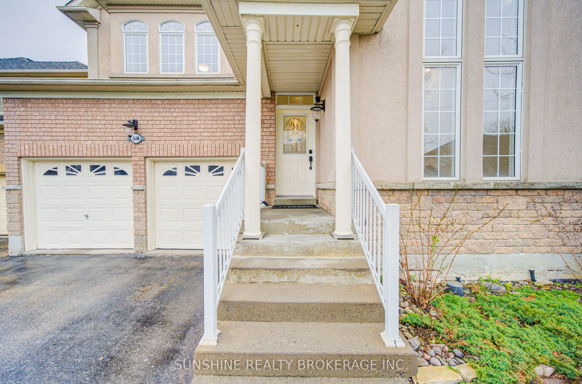 58 Chalone Crescent